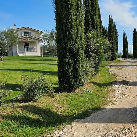 Agriturismo Poggio Di Maremma Pescia Romana Bagian luar foto