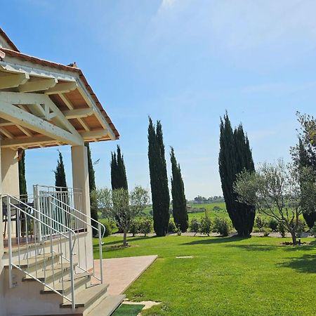 Agriturismo Poggio Di Maremma Pescia Romana Bagian luar foto