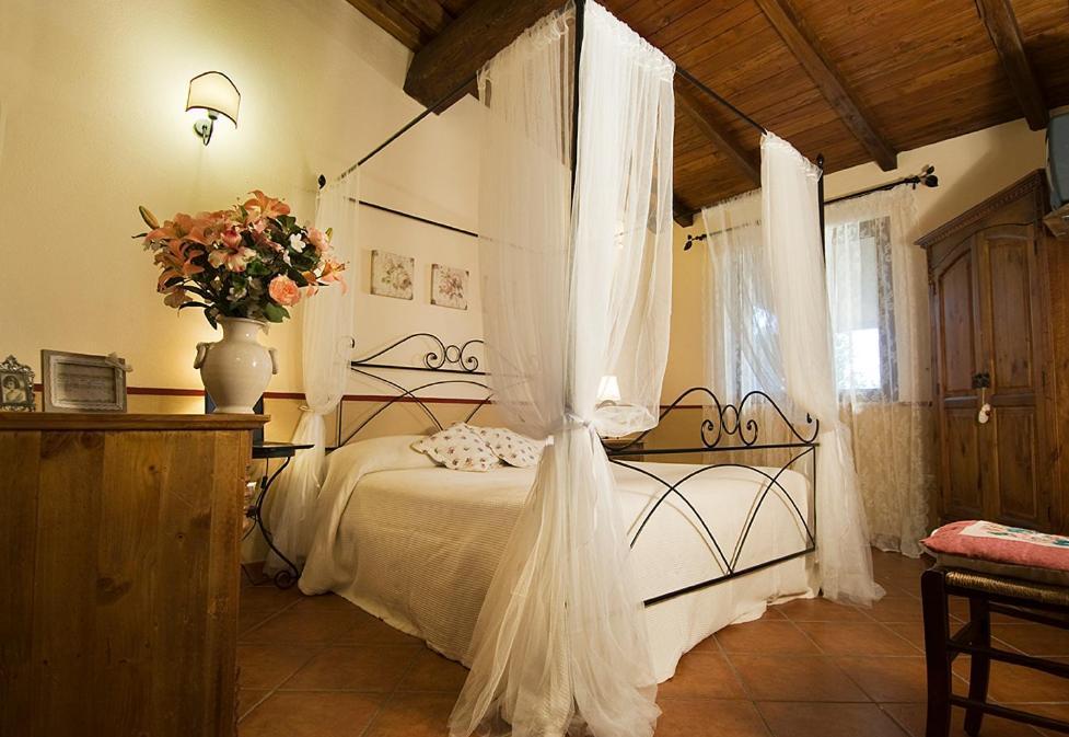 Agriturismo Poggio Di Maremma Pescia Romana Bagian luar foto