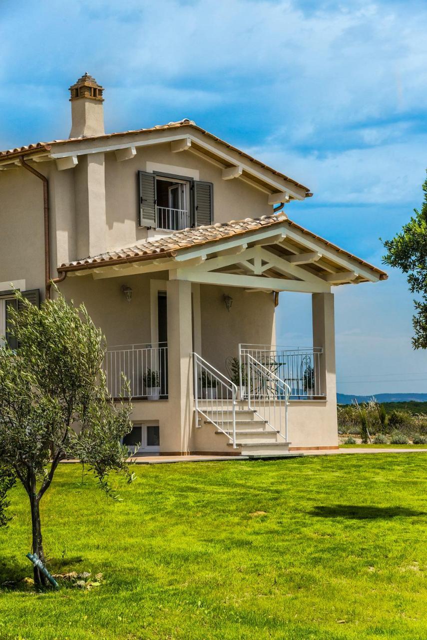 Agriturismo Poggio Di Maremma Pescia Romana Bagian luar foto