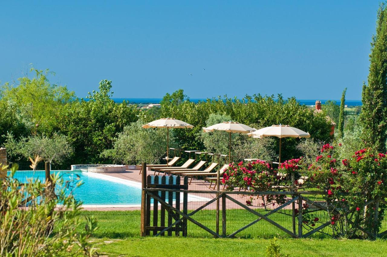 Agriturismo Poggio Di Maremma Pescia Romana Bagian luar foto